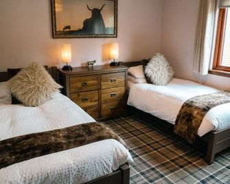 Eriskay B&B and Aviemore Glamping - Aviemore - Bedroom
