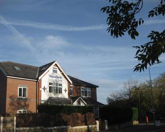 The Handforth Lodge - Wilmslow - Building
