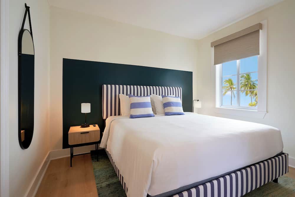 Other view of Pantera Rosa