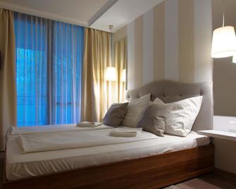 Venusz Hotel - Siófok - Bedroom