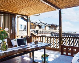 Lijiang Ancient City Xishan Tea House Inn - Lijiang - Balkon