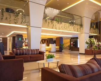 Grand Kakinada By Grt Hotels - Kakinada - Лоббі