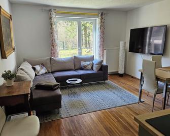Haus am Kuhsee - Augsburg - Living room