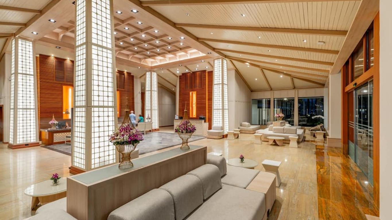 Katathani Phuket Beach Resort (SHA Extra Plus)