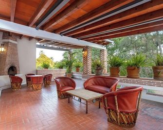 Casa Amanecer - Santa Catarina - Patio