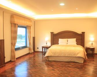 بالمز أيربورت سيتي فورميرلي هوليداي إن - أكرا - غرفة نوم