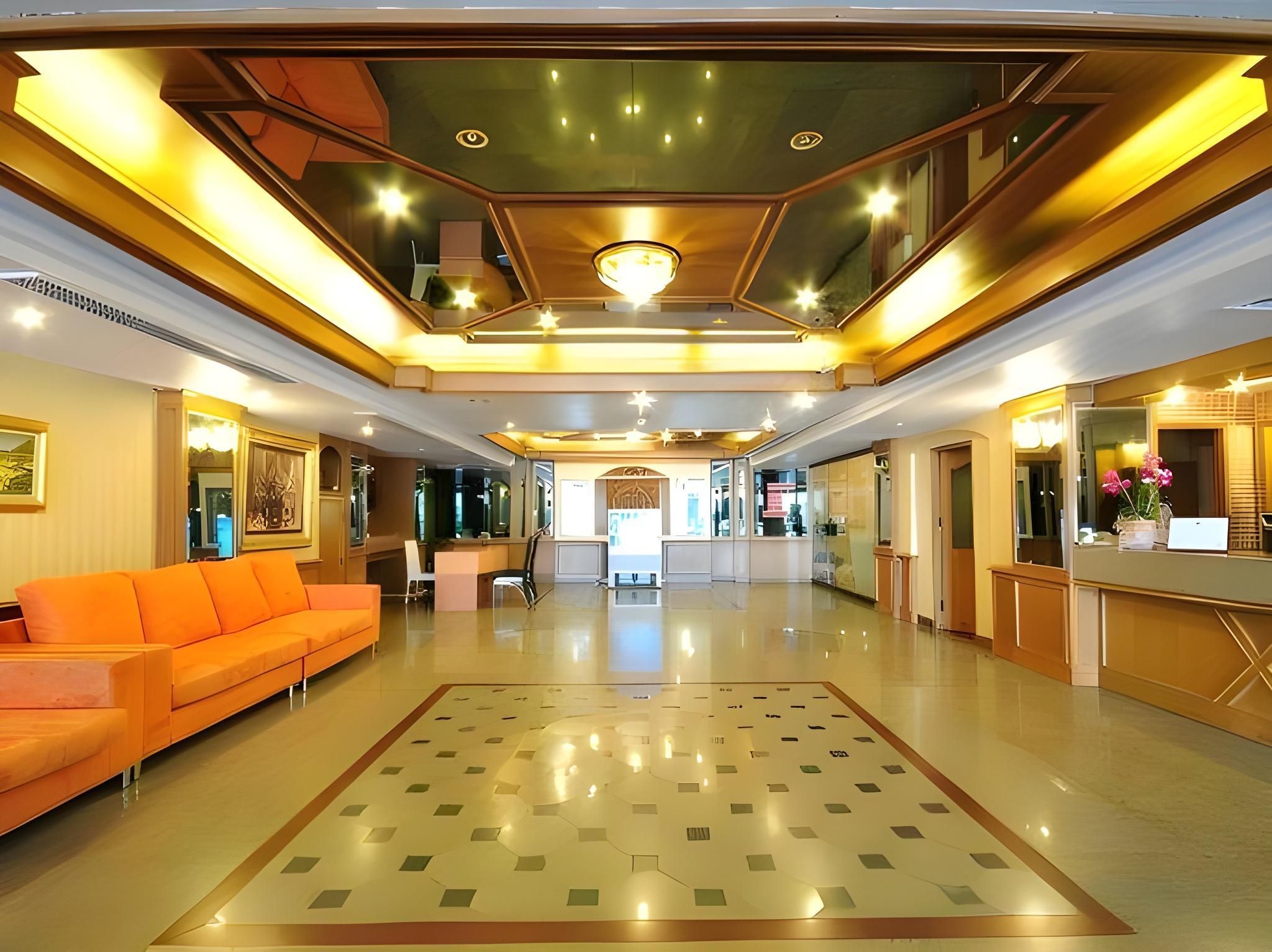 Aunchaleena Grand Hotel - בנגקוק - לובי