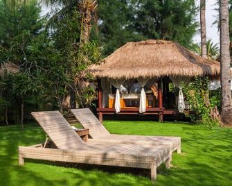 Dolcemare Resort - Pemenang - Patio