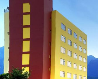 Lemon Tree Hotel, Katra - Katra - Edificio
