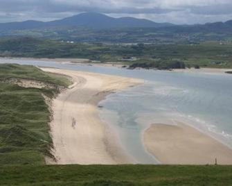 The Seaview Tavern - Urbalreagh - Playa