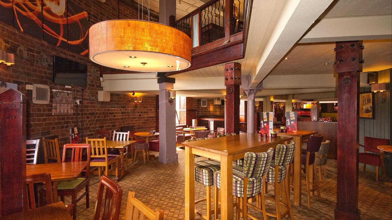 Premier Inn Falkirk Central