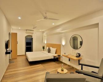 Ritz Heritage - Lonavala - Bedroom