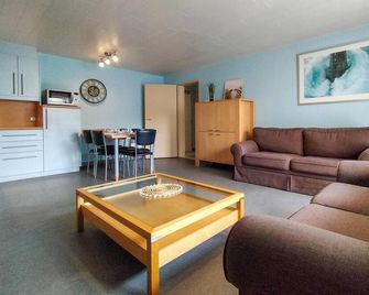 Cozy Apartment In Oostende With Wifi - Oostende - Huiskamer