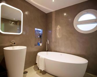 Ama Islantilla Resort - Lepe - Bathroom