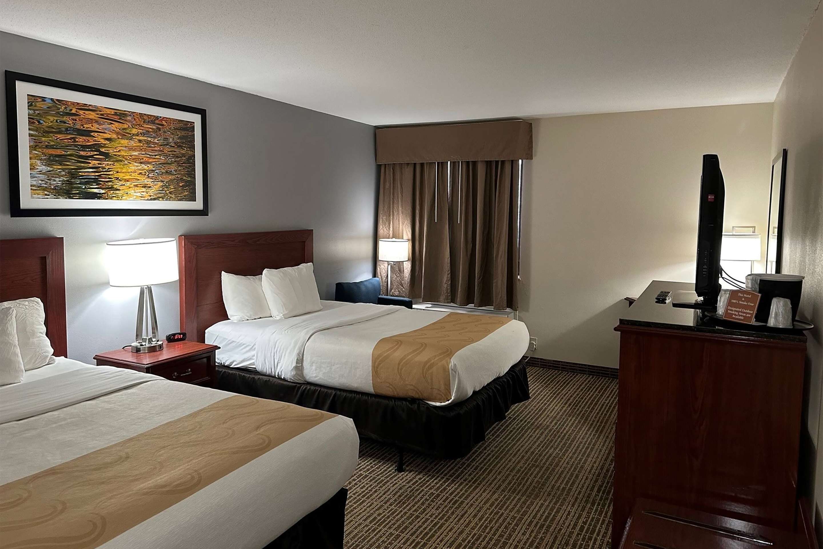Baymont by Wyndham South Bend Near Notre Dame - סאות' בנד - חדר שינה