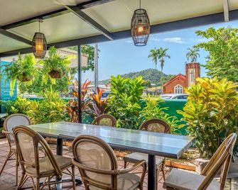 Demi View Motel - Mossman - Patio