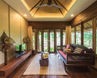 Azalea Village - Chiang Dao - Wohnzimmer