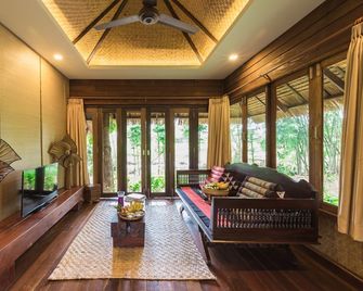 Azalea Village - Chiang Dao - Living room