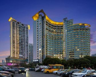 Licheng Lushang Hotel (Changsha Wuyi Square Houjiatang Subway Station Branch) - Changsha - Building
