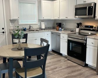 Cozy 2-bedroom apartment in charming Washington Court House with WiFi, AC - Washington Court House - Küche