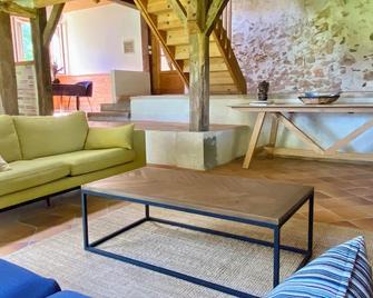 Domaine Bourgade - Betbezer-d'Armagnac - Sala de estar