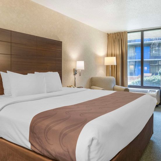 Bedroom view of Quality Inn Tysons Corner