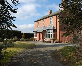The Old Vicarage Dolfor - Newtown