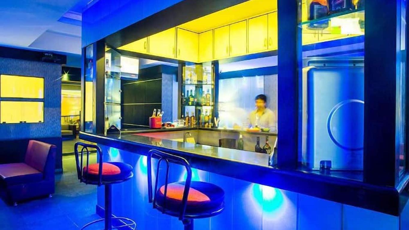 廣場旅館飯店