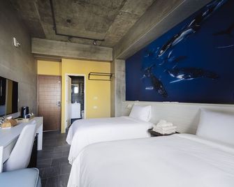 Deep Blue 23 B&B - Magong City - Bedroom