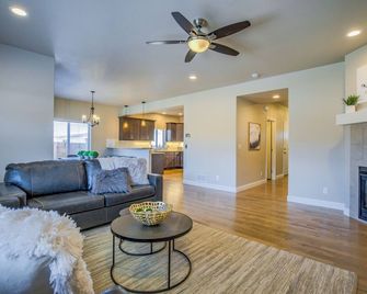 4bd Space & Flexibilitygreat Westside Location - Colorado Springs - Ruang tamu
