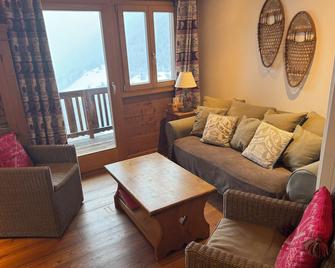 Apartment 6 people in chalet with garden, superb view, sunny! - Anniviers - Living room