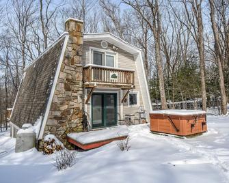 Owls Retreat - McHenry - Edificio