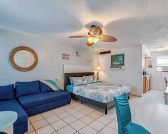 Turquoise Beach Retreat~king Bed~daytona - Daytona Beach - Habitación