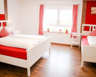 Ferienhaus Zum alten Kuhstall - Hayingen - Habitación