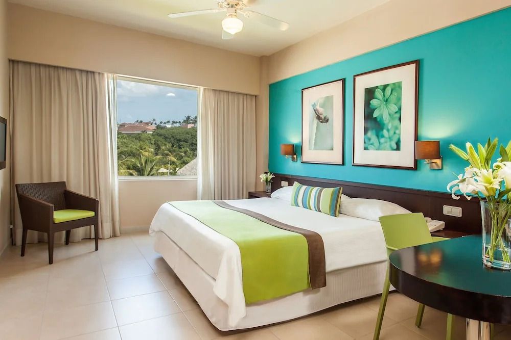 دبليو إتش إي بافارو