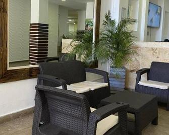 Hotel On Vacation Tower - San Andrés - Hàng hiên