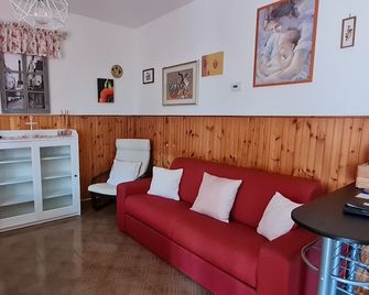 Renovated and equipped apartment in Cervia-Milano Marittima - Cervia - Living room