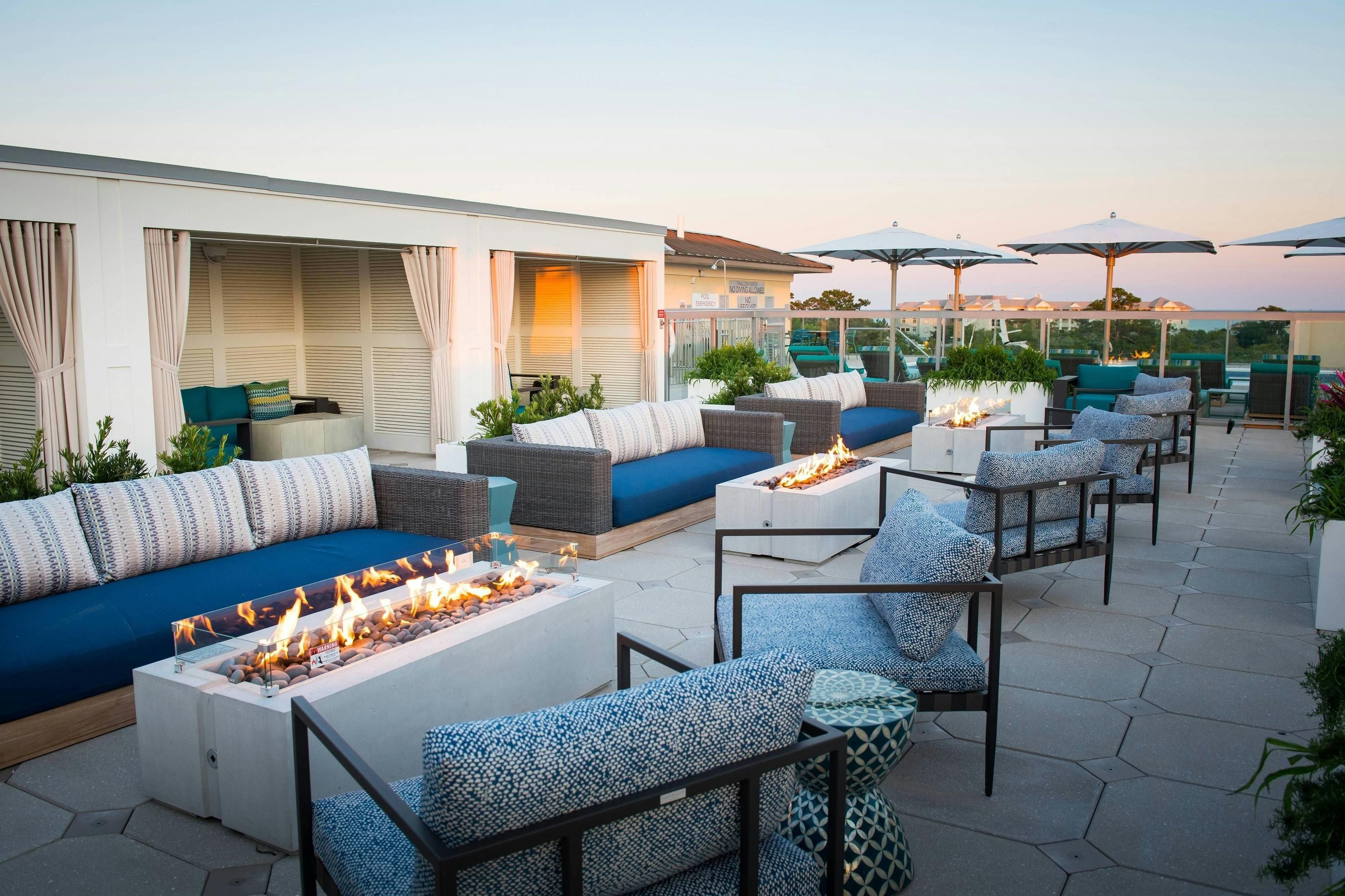 Courtyard by Marriott Hilton Head Island - הילטון הד איילנד - פטיו