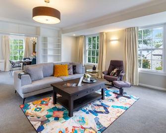 Fendalton Comfort Stylish and Convenient with Carpark - Christchurch