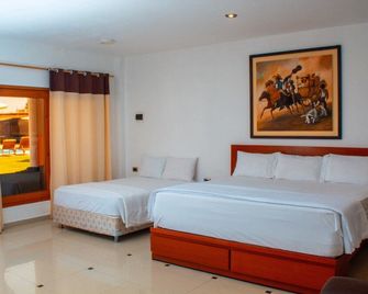 Hotel Resort Thiago - Chincha Alta
