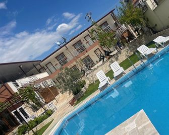 Sirius Otel Pamukkale - Denizli - Piscina