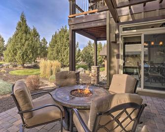 Modern Eagle Crest Escape with Patio and 2 Balconies! - Redmond - Patio