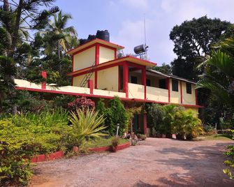 Castelinho's Home Away from Home - Anjuna - Κτίριο