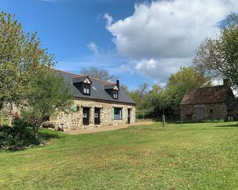 Charming 1-Bed Cottage in Ceauce - Ceaucé - Edificio