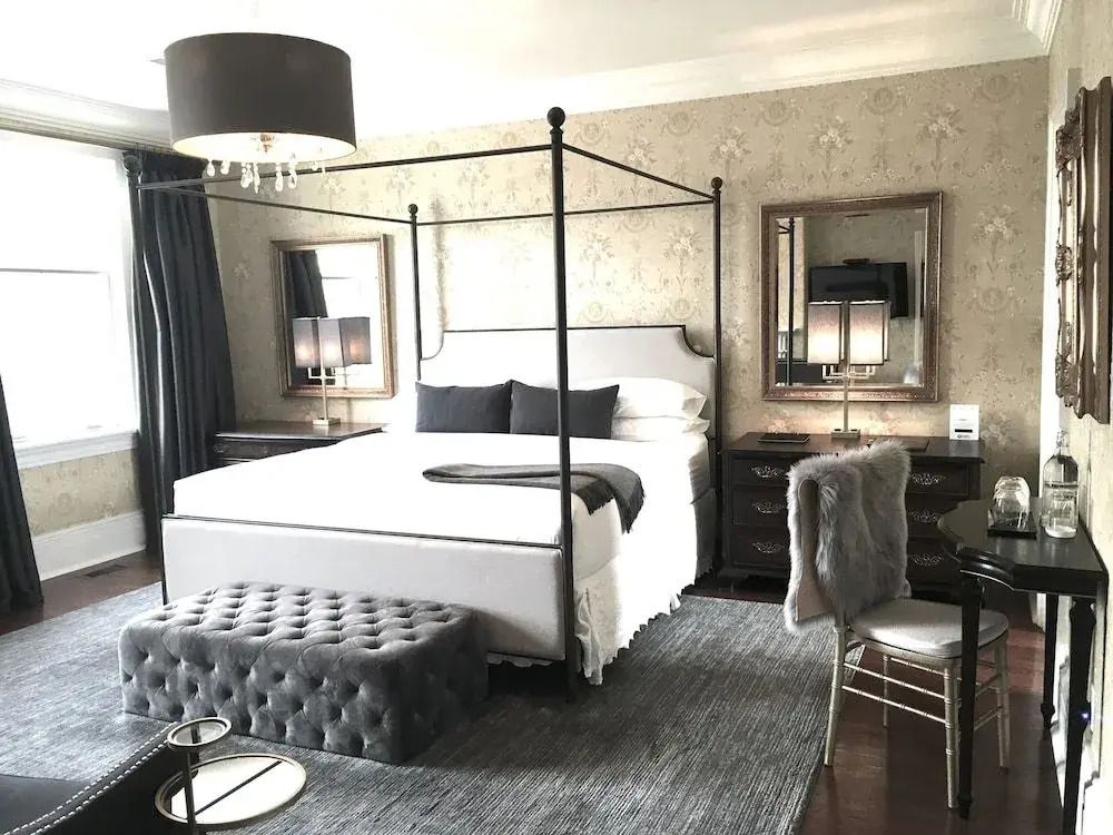 Post House Inn - نياغرا ليك - غرفة نوم