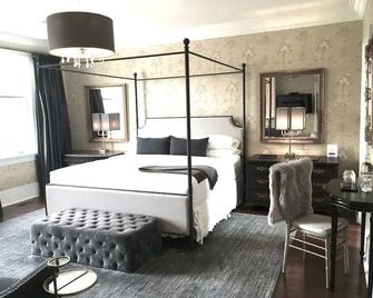 Post House Inn - نياغرا ليك - غرفة نوم