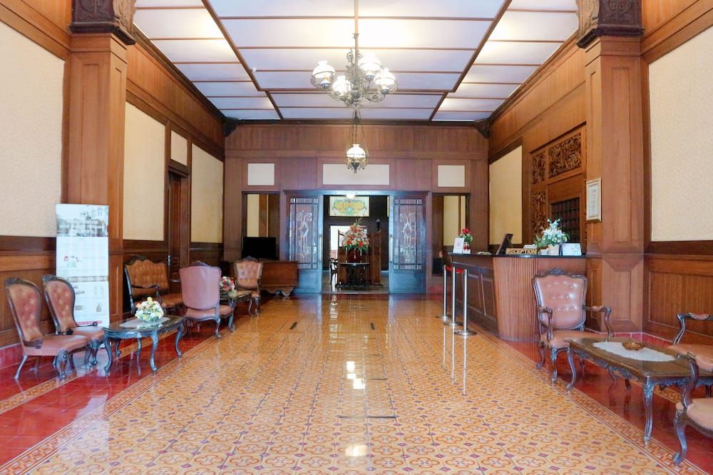 Hotel Candi Baru - סמראנג - דלפק קבלה