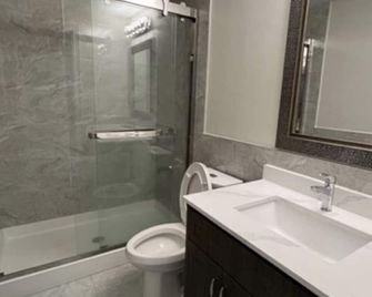 Elite Br, Free Parking/Wifi, Tv Shared Suite - Мілтон - Ванна кімната