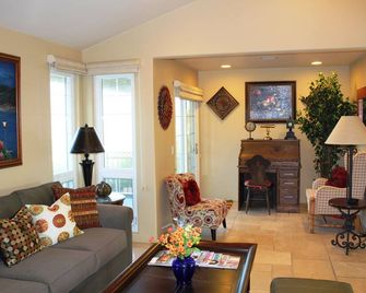 Dana Point Dream Home With White Water Ocean View (Permit #str14-0084) - Dana Point - Sala de estar