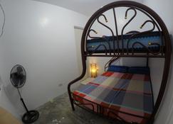 Dog Friendly Vacation Rooms With Private Bathroom For 3 Persons - Legazpi City
